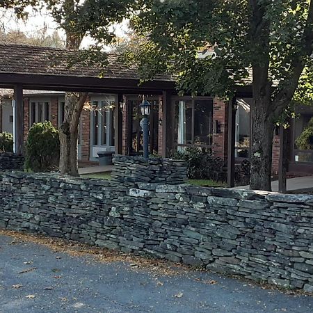 Mountain View Lodge Clifford Bagian luar foto